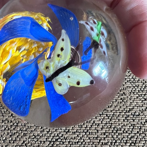 Glass Paperweight with Controlled Bubble and Flower - Picture 9 of 16